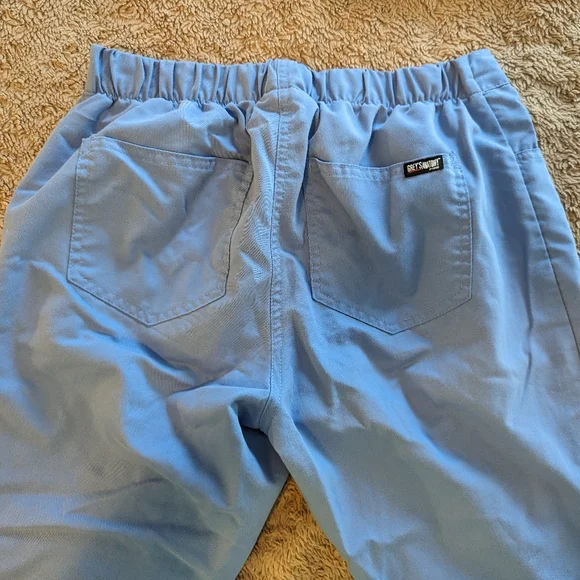 Grey's Anatomy Barco Ceil Blue scrub bundle small petite 3 sets plus bonus top - Picture 9 of 10